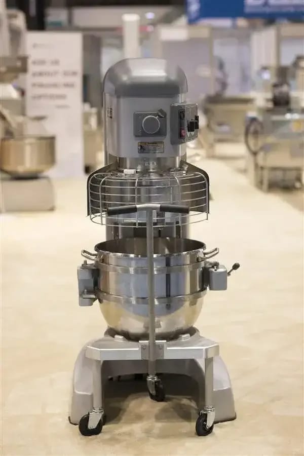 Hobart HL662-70STD 400/50/3 Mixer; with bowl — view 8