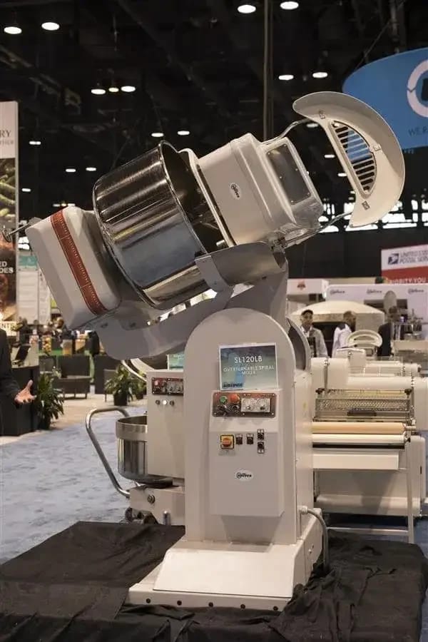 Univex SL120LB Silverline Spiral Mixer — view 1