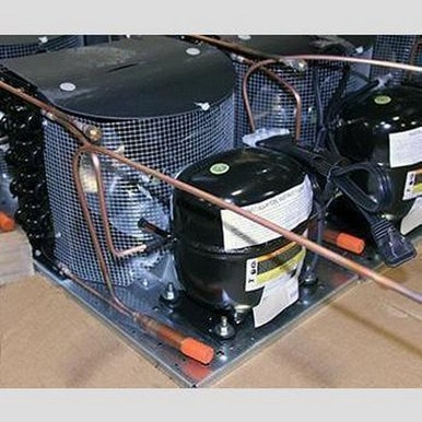 TRUE 884939 Condensing Unit — main image
